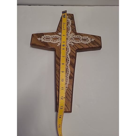Wood Wall Cross Crucifix Oak Crochet 13" x 9" Hanging Decor Handmade Religious - Picture 3 of 13